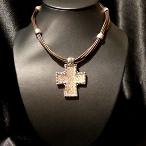 Estate Premier Designs Cross Pendant Necklace